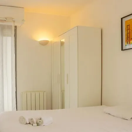 Zenbnb - Triade - Colocation - Chambre White - Wifi - Centre-ville *