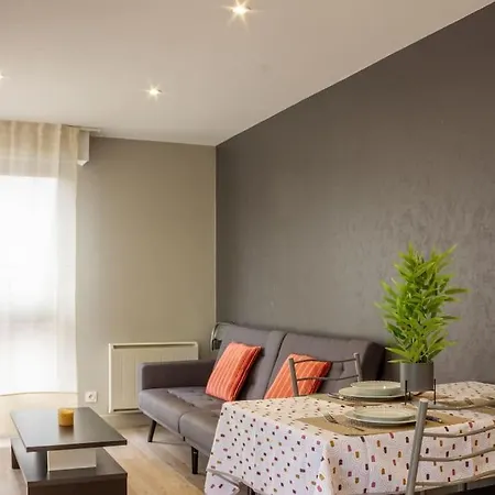 Zenbnb - Triade - Colocation - Chambre White - Wifi - Centre-ville Annemasse