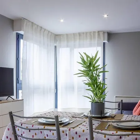 Zenbnb - Triade - Colocation - Chambre White - Wifi - Centre-ville Annemasse